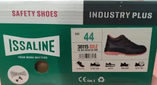 Scarpe antinfortunistiche nere e rosse