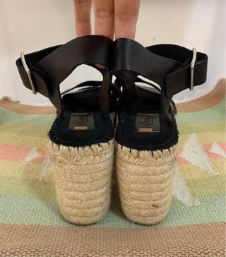 【Vidorreta】Sandalias negras cuña - Talla 36