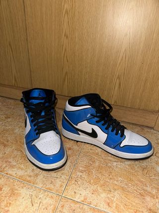Zapatillas Jordan Azul y Blanco
