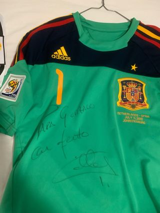 Lote Camisetas Firmadas CR7 y Casillas