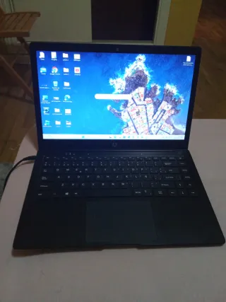 Ordenador portátil negro