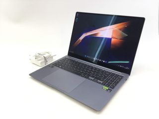 pc portatil samsung galaxy book 4 ultra