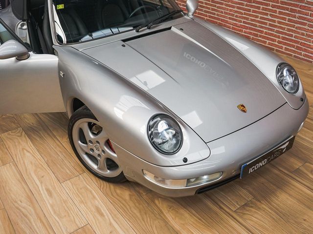 Porsche 911 CARRERA