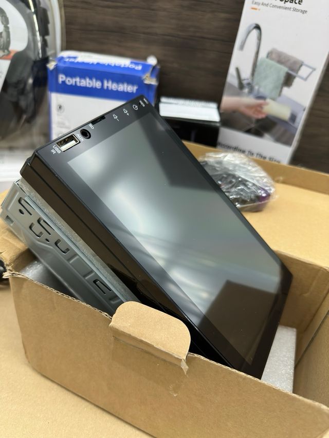 Lote liquidación n°14. Electrónica y accesorios