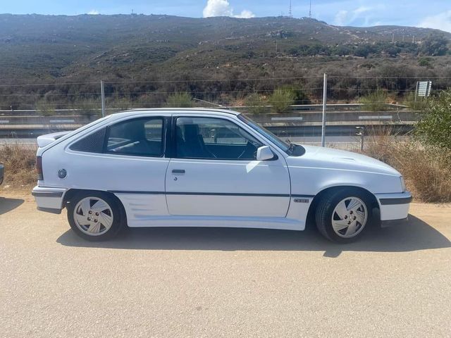 424-TALONERAS OPEL KADETT E GSI