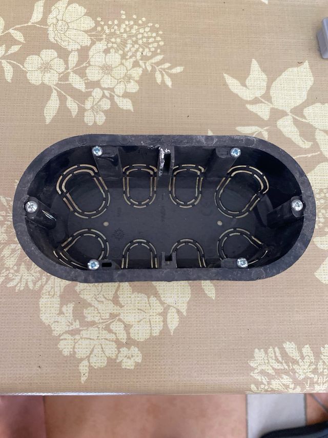 Caja de empalme eléctrica ovalada