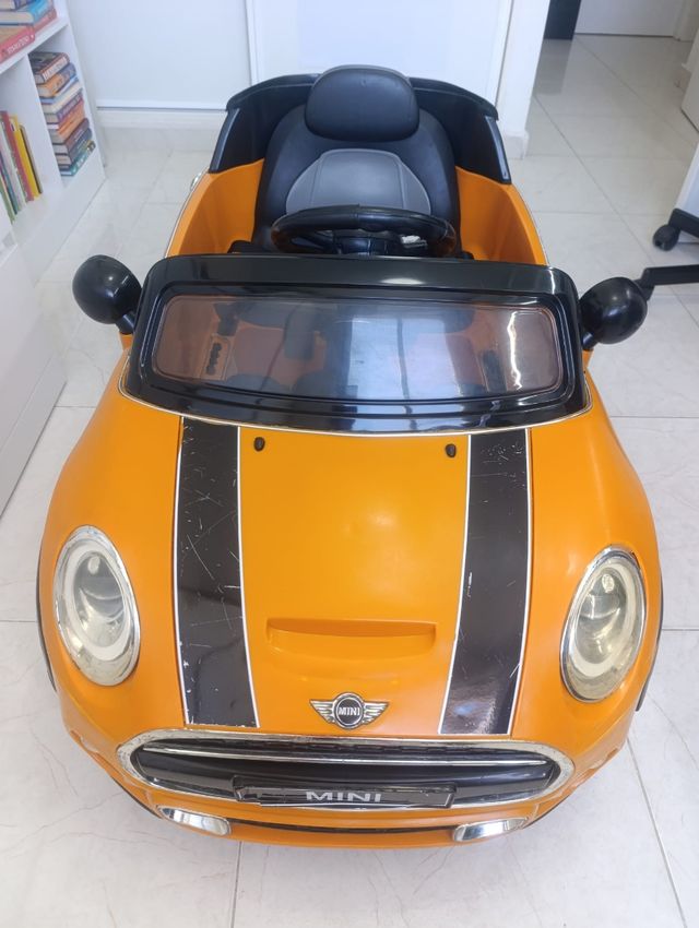 Coche eléctrico para niños