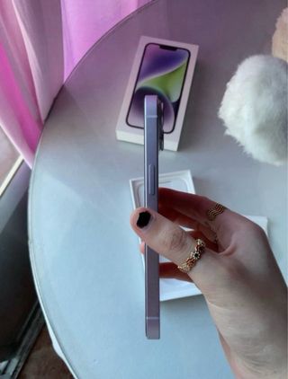 iPhone 14 Viola