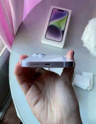iPhone 14 Viola