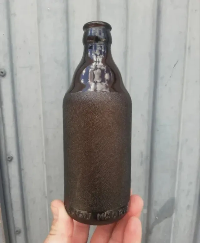 Botella Antigua de cerveza  Mahou Madrid