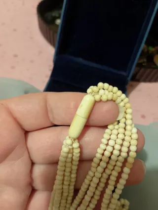 Collana perle avorio e Agata viola