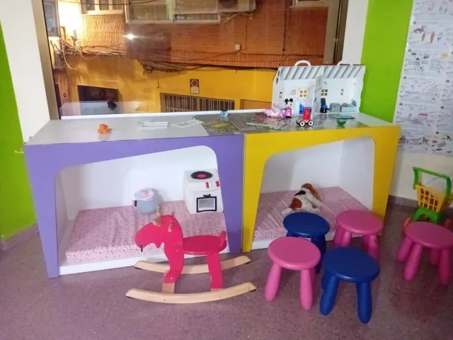 Estanterias y Módulos de juego infantiles morado y