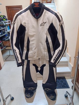 Mono Alpinestars Talla 52 L traje cuero 2 piezas