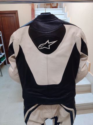 Mono Alpinestars Talla 52 L traje cuero 2 piezas