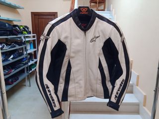 Mono Alpinestars Talla 52 L traje cuero 2 piezas