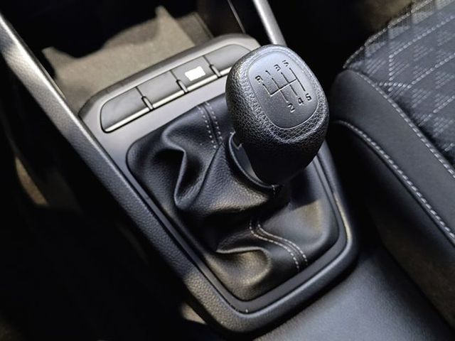 Kia Rio 1.0 T-GDi 74kW (100CV) MHEV iMT Concept