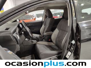 Toyota Auris 140H Hybrid Active 100 kW (136 CV)