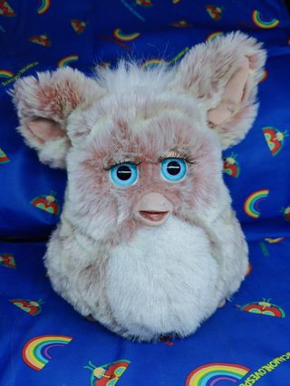 Furby 2005 - Red Velvet (Raro)