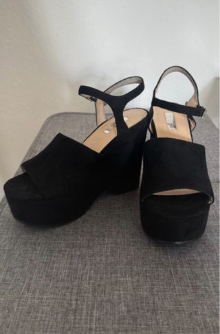 Sandalias Guess Negras Plataforma