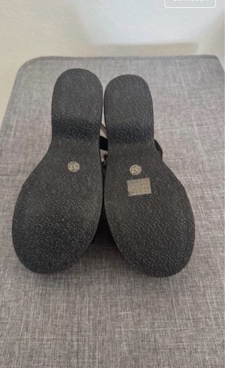 Sandalias Guess Negras Plataforma