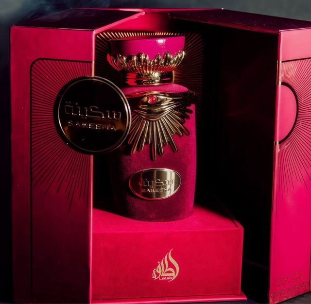 Perfume Sakeena Rojo y Dorado