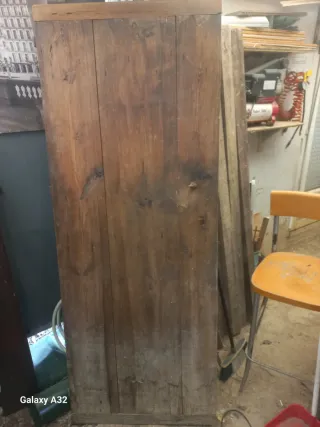 Puerta de madera antigua