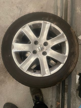 3 Llantas Peugeot 207 16