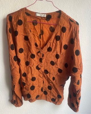 Camisa Mango Lunares Naranja y Negro