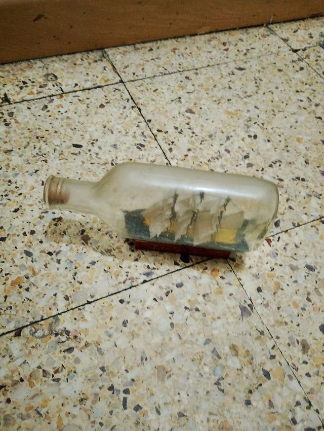 Barco de vela en botella