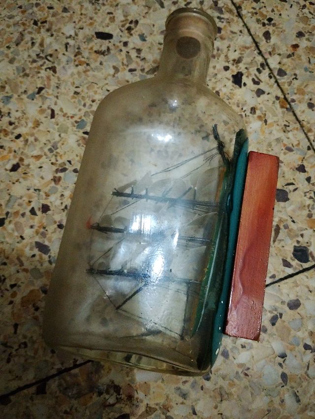 Barco de vela en botella
