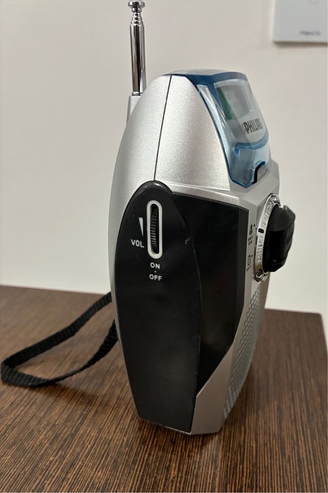 Radio Philips funciona sin pilas