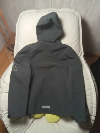 Abrigo neopreno niño gris
