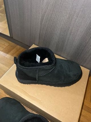 Botas UGG Classic Ultra Mini Negras T.36
