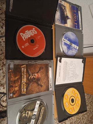 Lote 4 Juegos PC: Myst Uru, Sims, Partners, Pirata