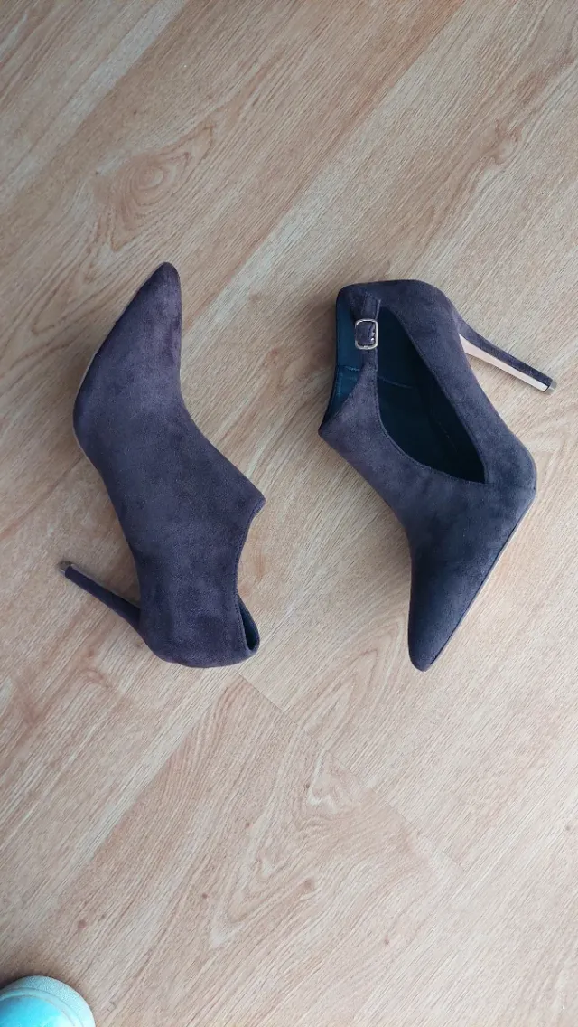 Scarpe décolleté tacco alto marrone N°40.100%Nuove