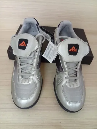 Adidas n.46 Scarpe Calcio Originali Nuove