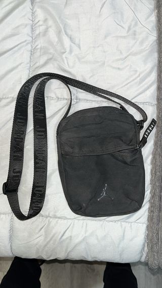 Bandolera Jordan Negra Original JD