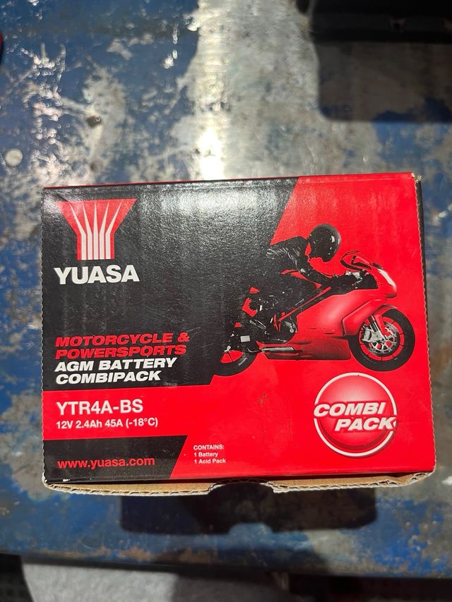 Batería Yuasa YTR4A-BS para Moto