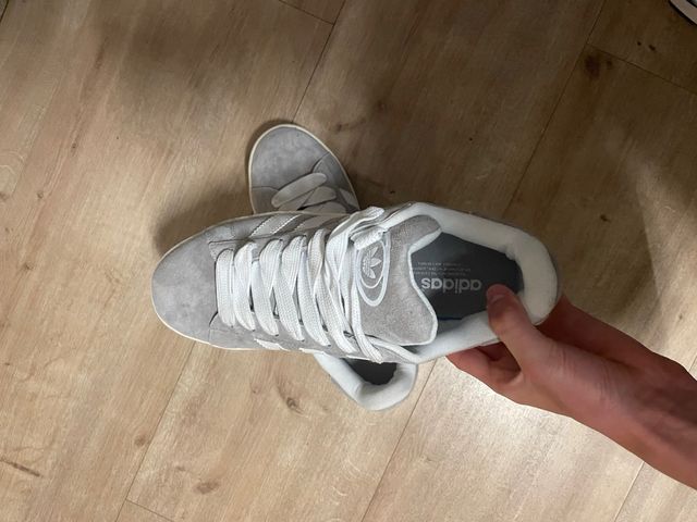 Zapatillas Grises Blancas