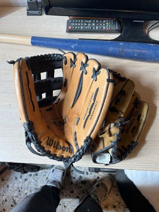 Guantoni da baseball Wilson e Midwest