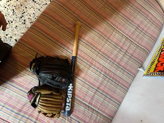 Guantoni da baseball Wilson e Midwest