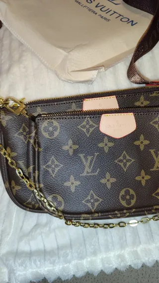 Borsa marrone con tracolla