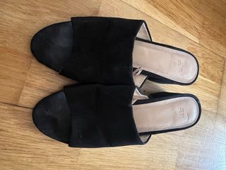 Zapatos negros tacón cómodos