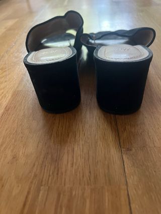 Zapatos negros tacón cómodos