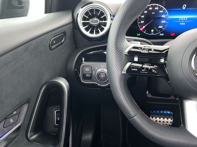 Mercedes-Benz Clase A 180 100 kW (136 CV)