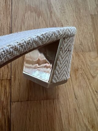 Zapatos tacón beige talla 39