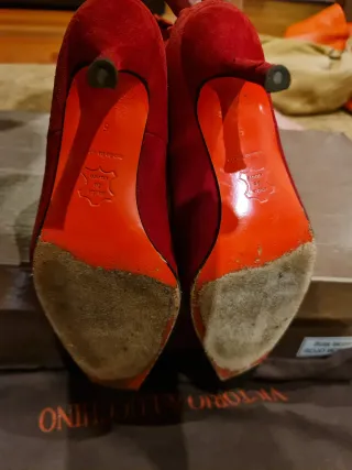 Botas altas ante rojo Victorio & Lucchino