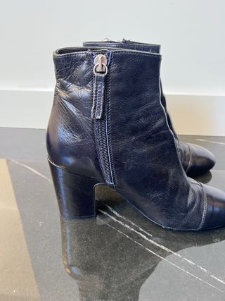 Botines piel azul marino talla 38 Zara