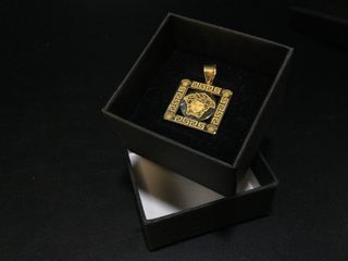 E624847-13 Colgante Oro 18K