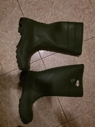 Botas de agua Deltaplus T-42